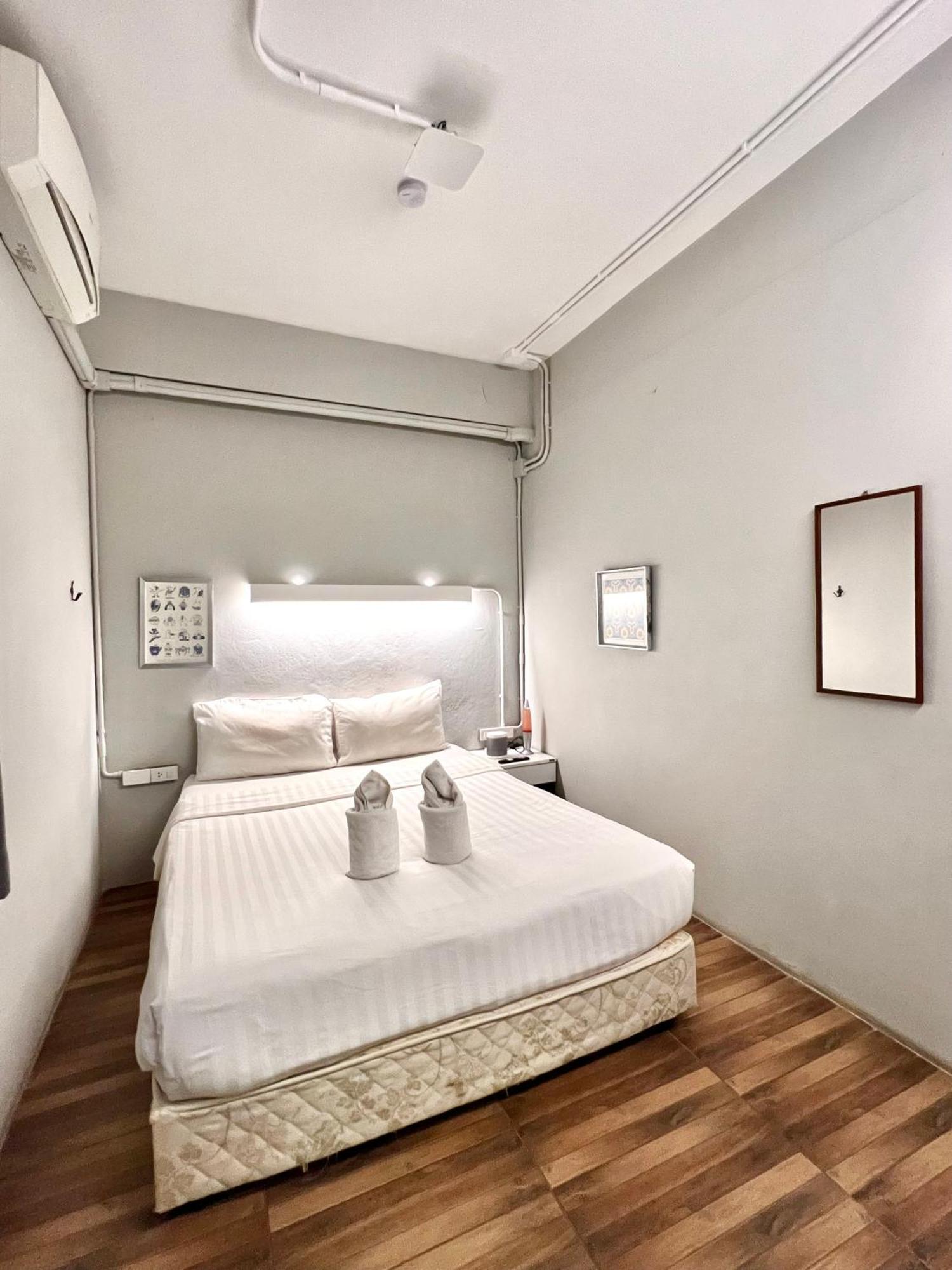 Hobnob Hostel (Adults Only) Chiang Mai Extérieur photo